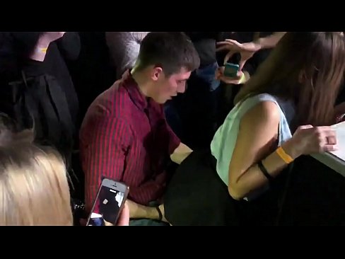 ❤️ Rus gecə klubunda əsl seks. 18 yaşlı rus qızı gecə klubunda anus və vajinada sikilib ☑ Porno bizdə az.mysexgamer.ru